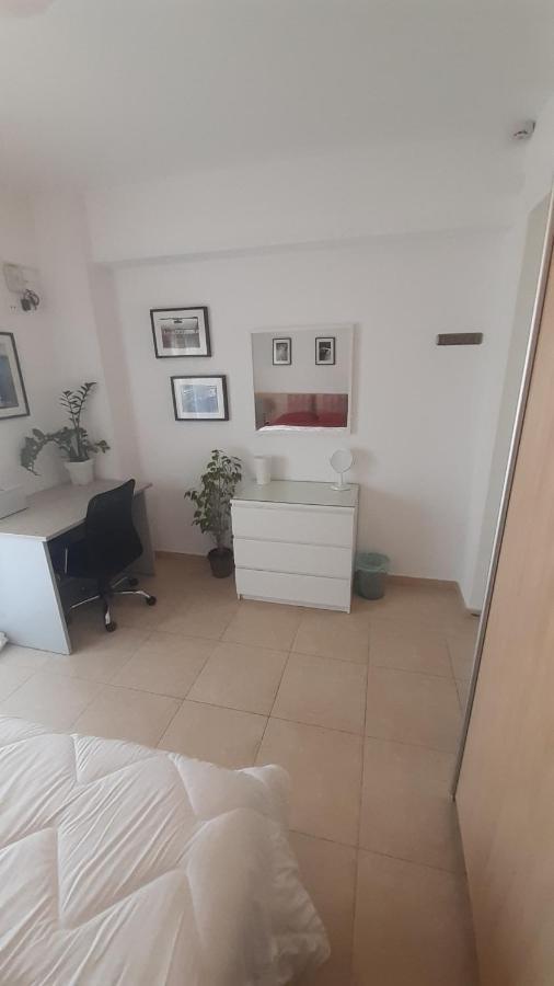 Villa Maria Louiza Near Airport Artemida  Buitenkant foto