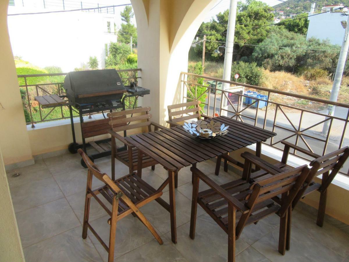 Villa Maria Louiza Near Airport Artemida  Buitenkant foto